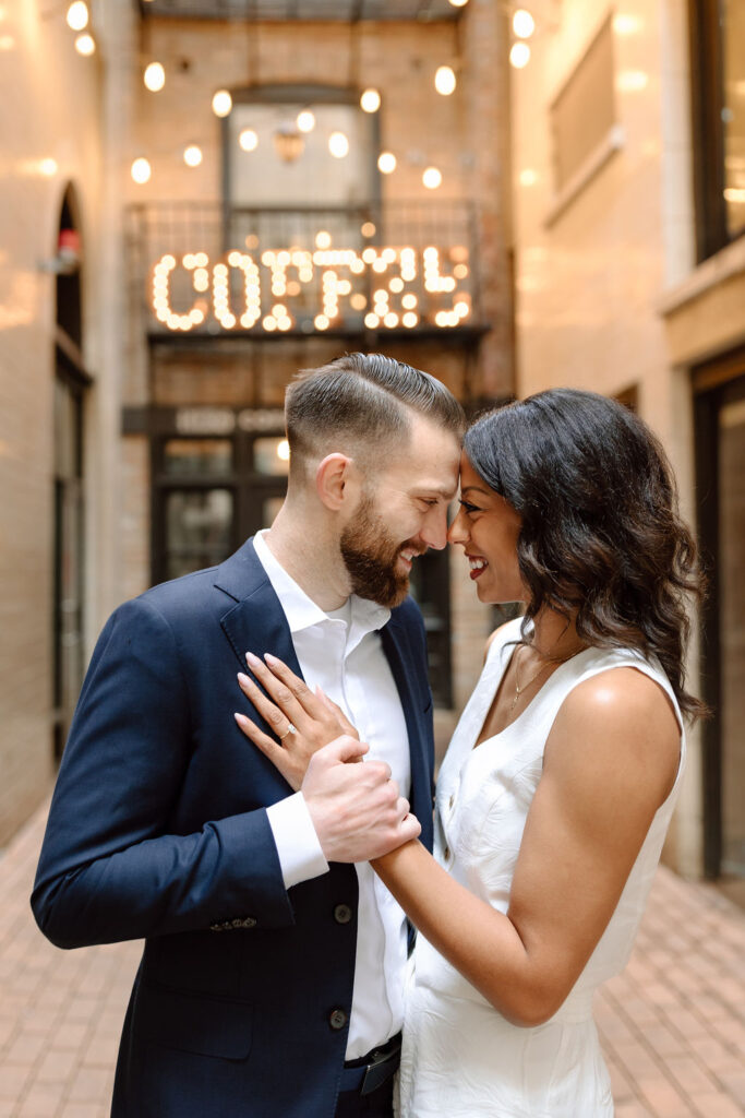 Engagement session in the city