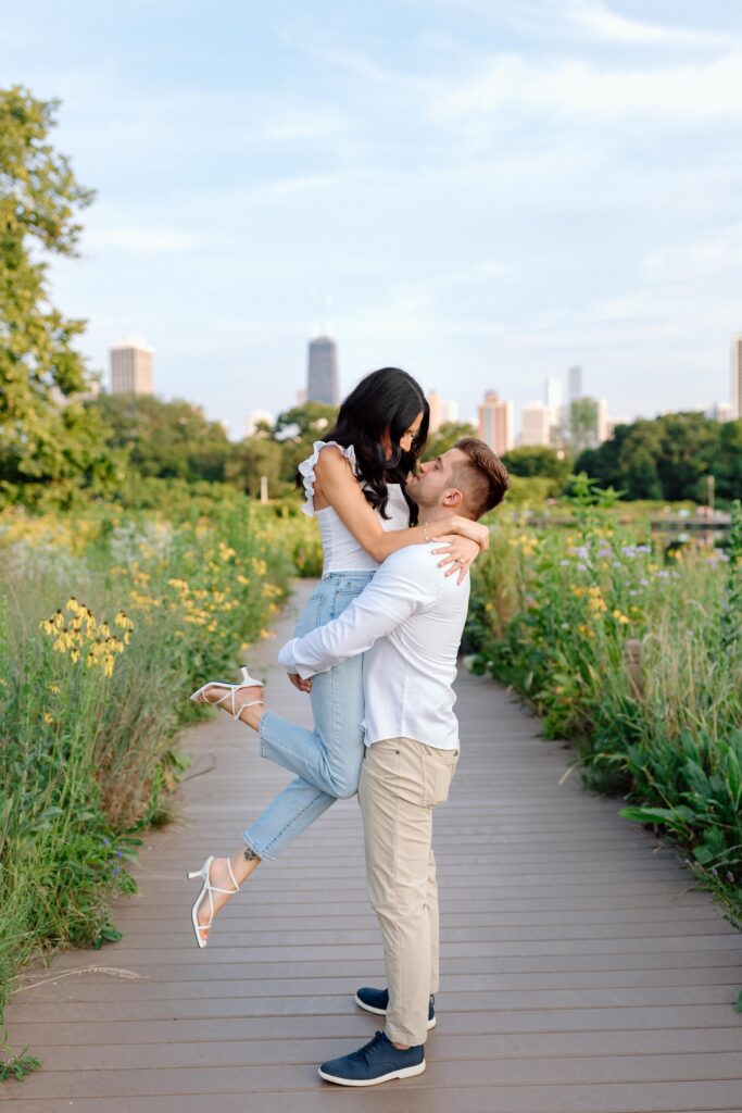 Engagement session at lincoln park chicago